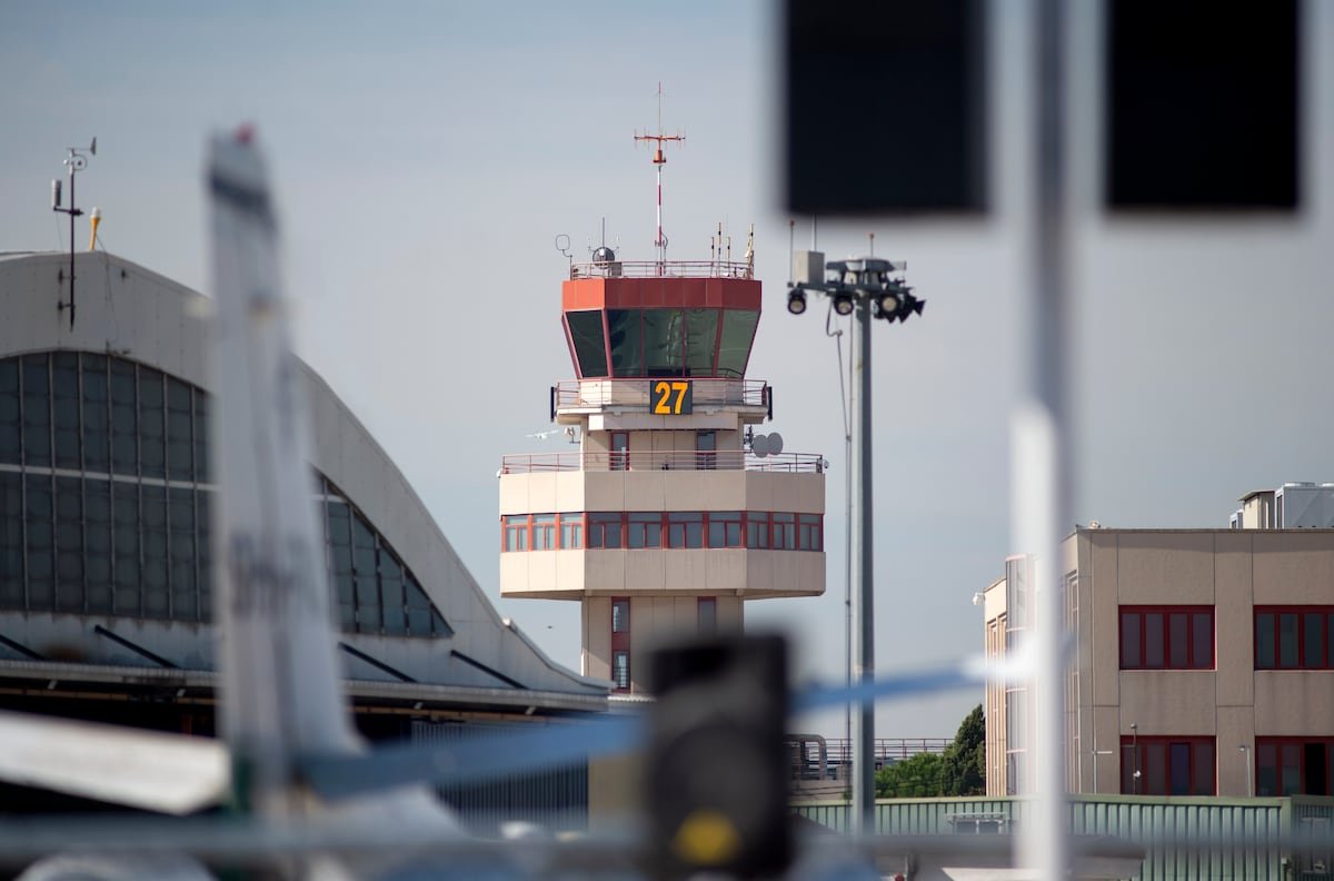 Contra el silencio oceánico: un sistema para que los aviones se comuniquen en zonas marinas sin cobertura | Tecnología