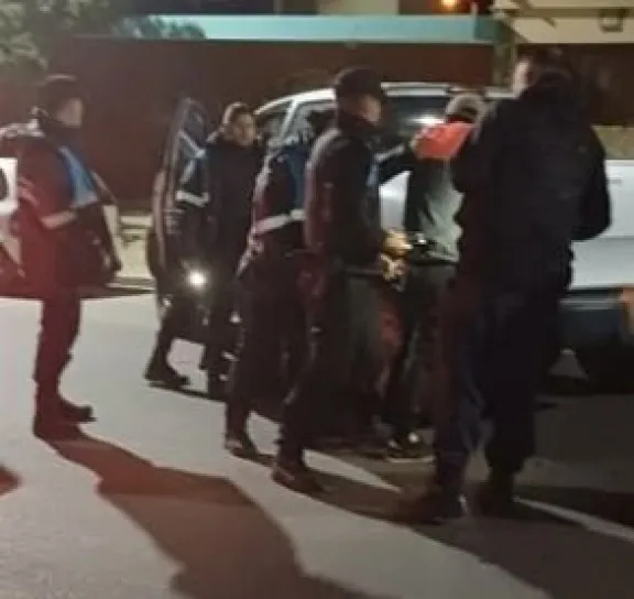 Detienen un peligroso delincuente por intento de robo de una camioneta en Trelew