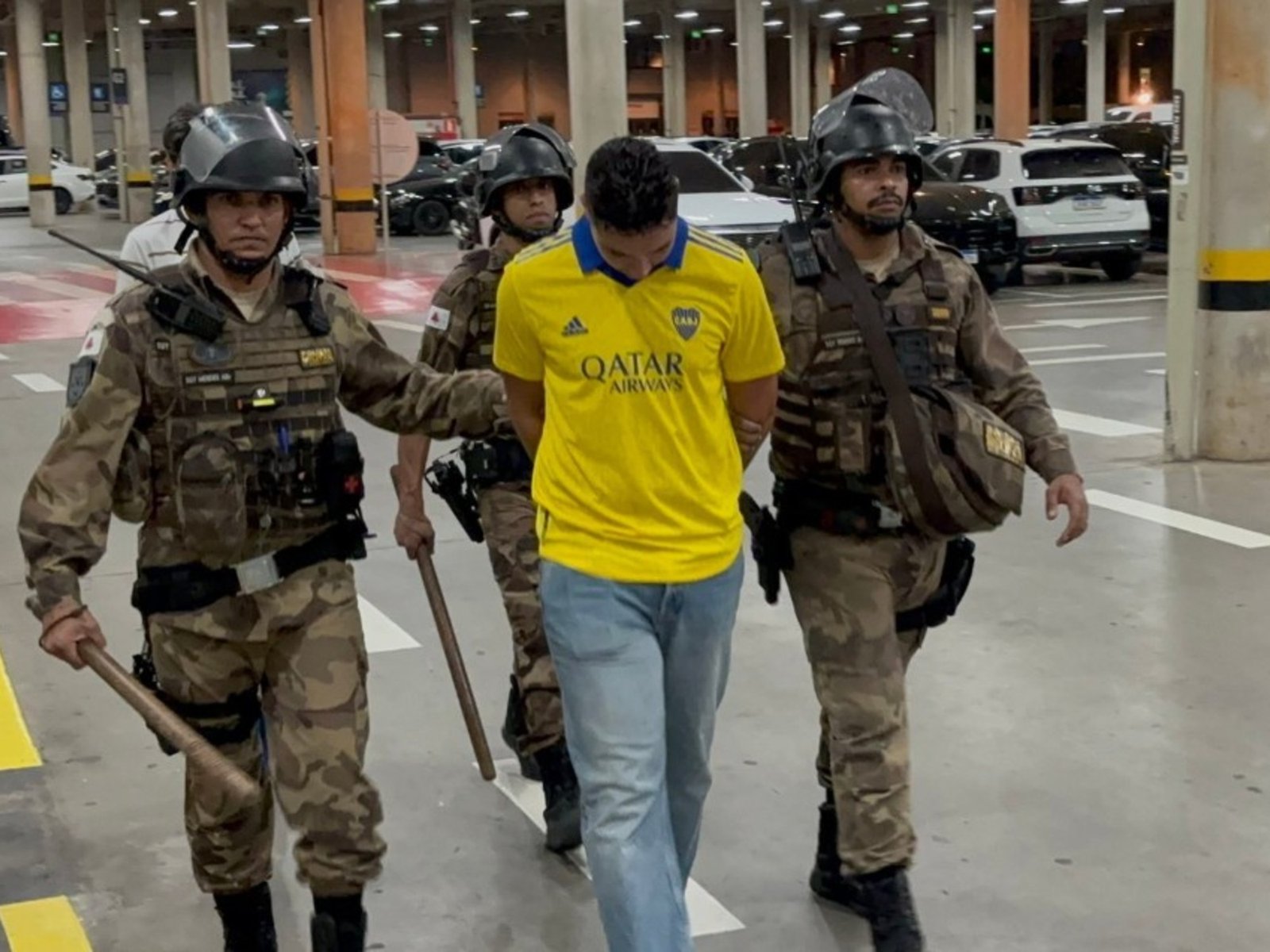 Detuvieron a un hincha de Boca por racismo en el Mineirao :: Olé