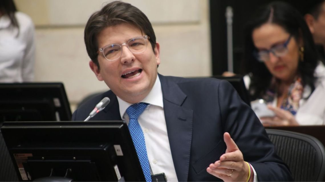 Detuvieron en Buenos Aires a uno de los acusados del intento de magnicidio del senador colombiano Miguel Uribe Turbay