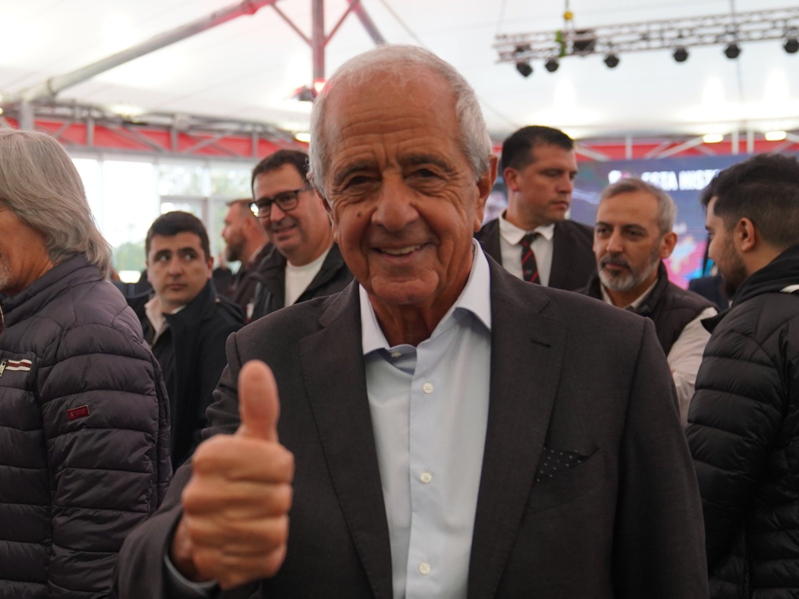 El picante posteo de D'Onofrio, el ex presidente de River, tras la polémica final en el Superclásico y la bronca con el VAR Paletta