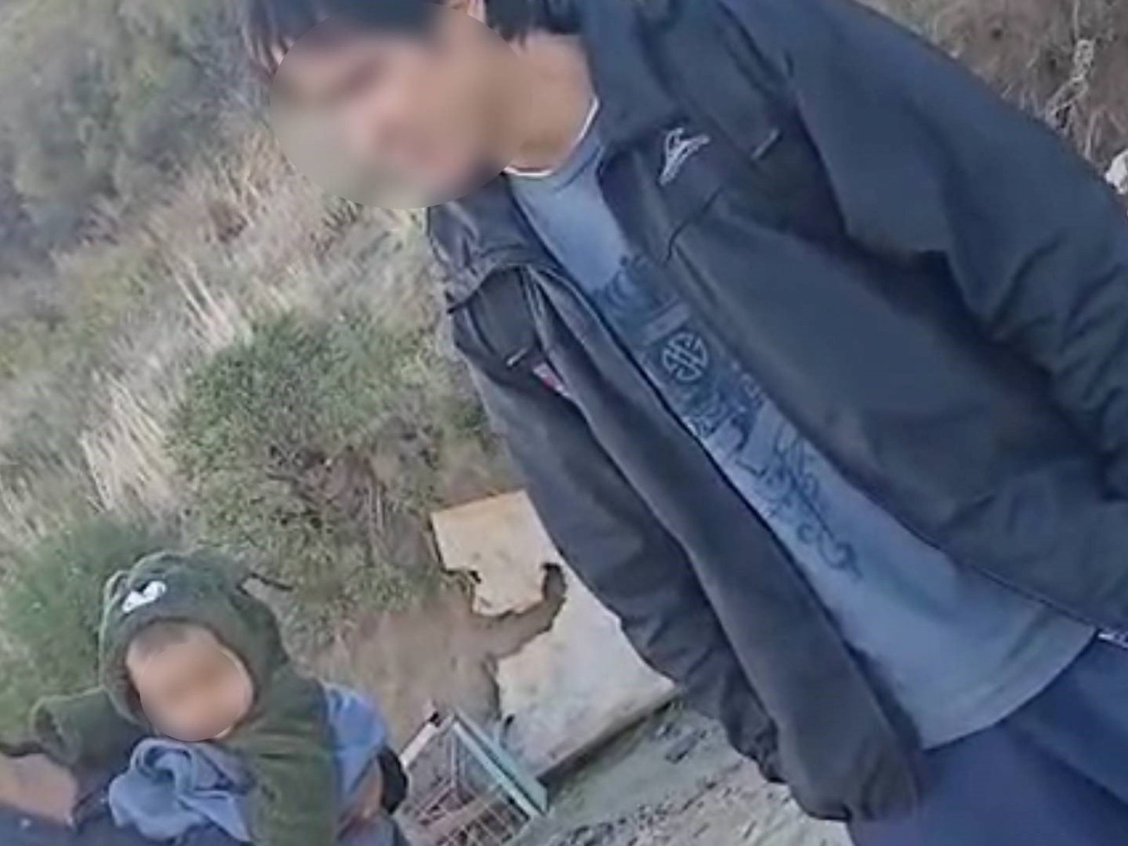 El video en el que la mamá y el padrastro de Angel se defienden: "Nadie salió a ayudarnos"