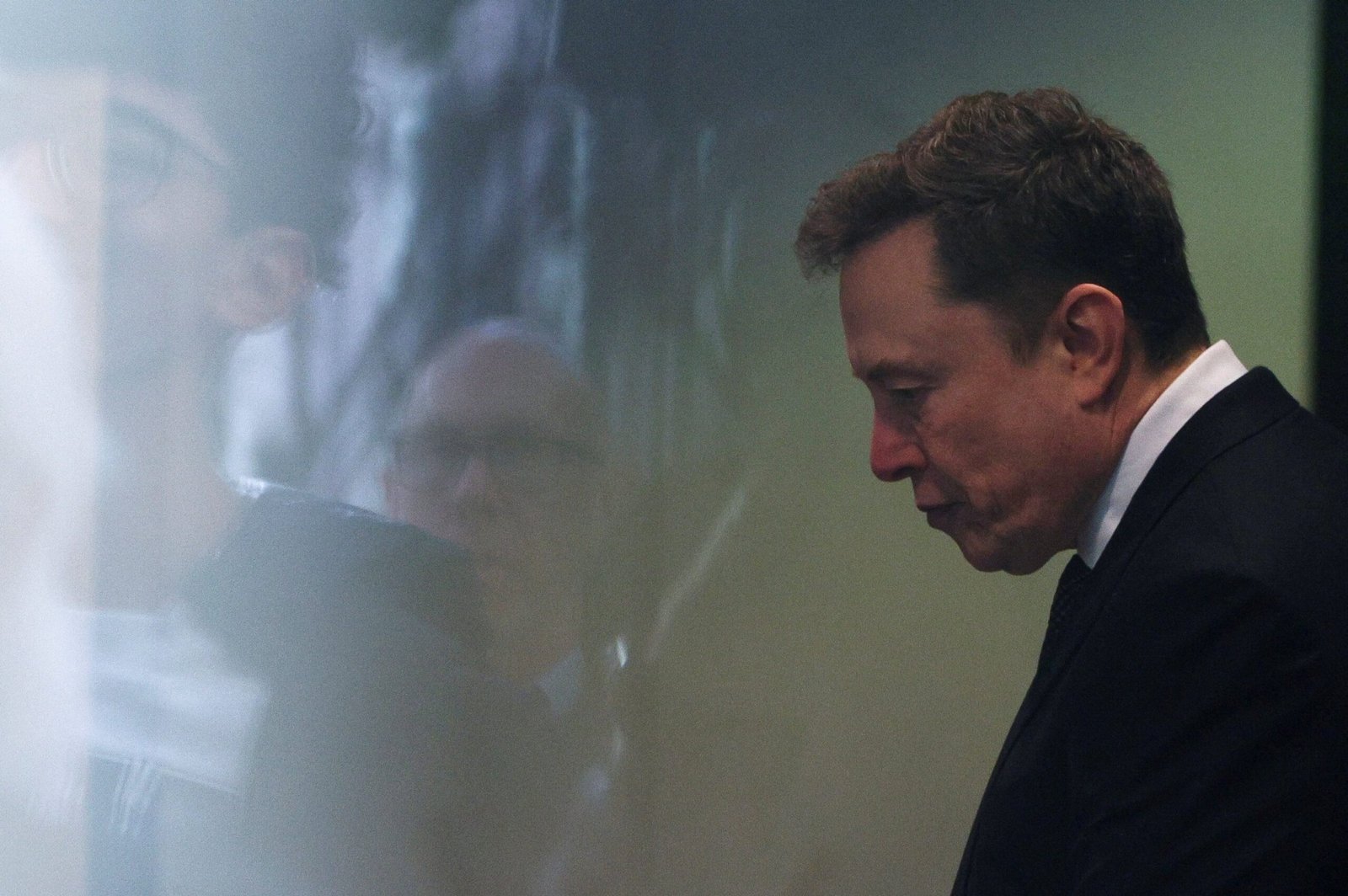 Elon Musk se debate entre la ingenuidad y la ira en su segundo día de juicio de OpenAI: “Fui un idiota por financiarles”