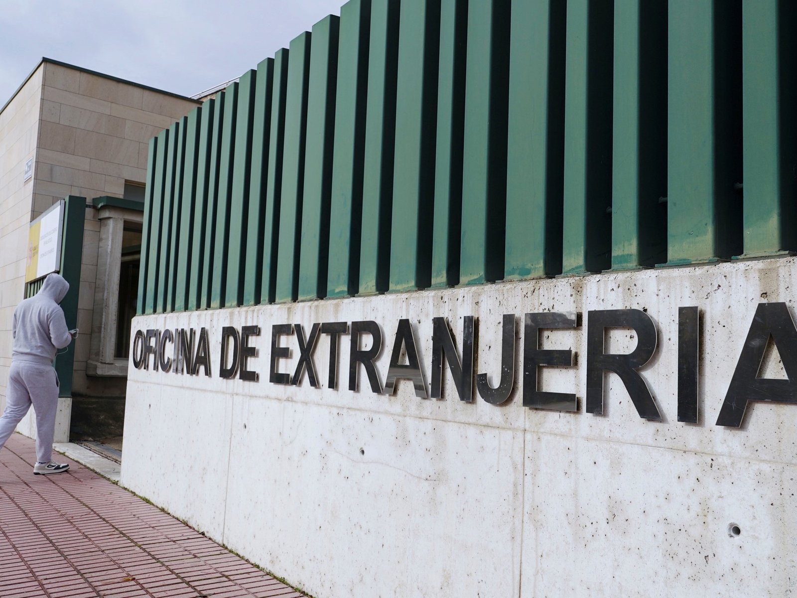 España aprobó una regularización extraordinaria masiva de inmigrantes indocumentados