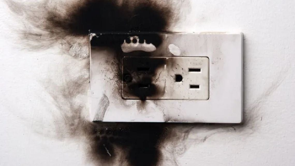 Fallo histórico en Corrientes: la DPEC deberá indemnizar a una mujer por sobretensión