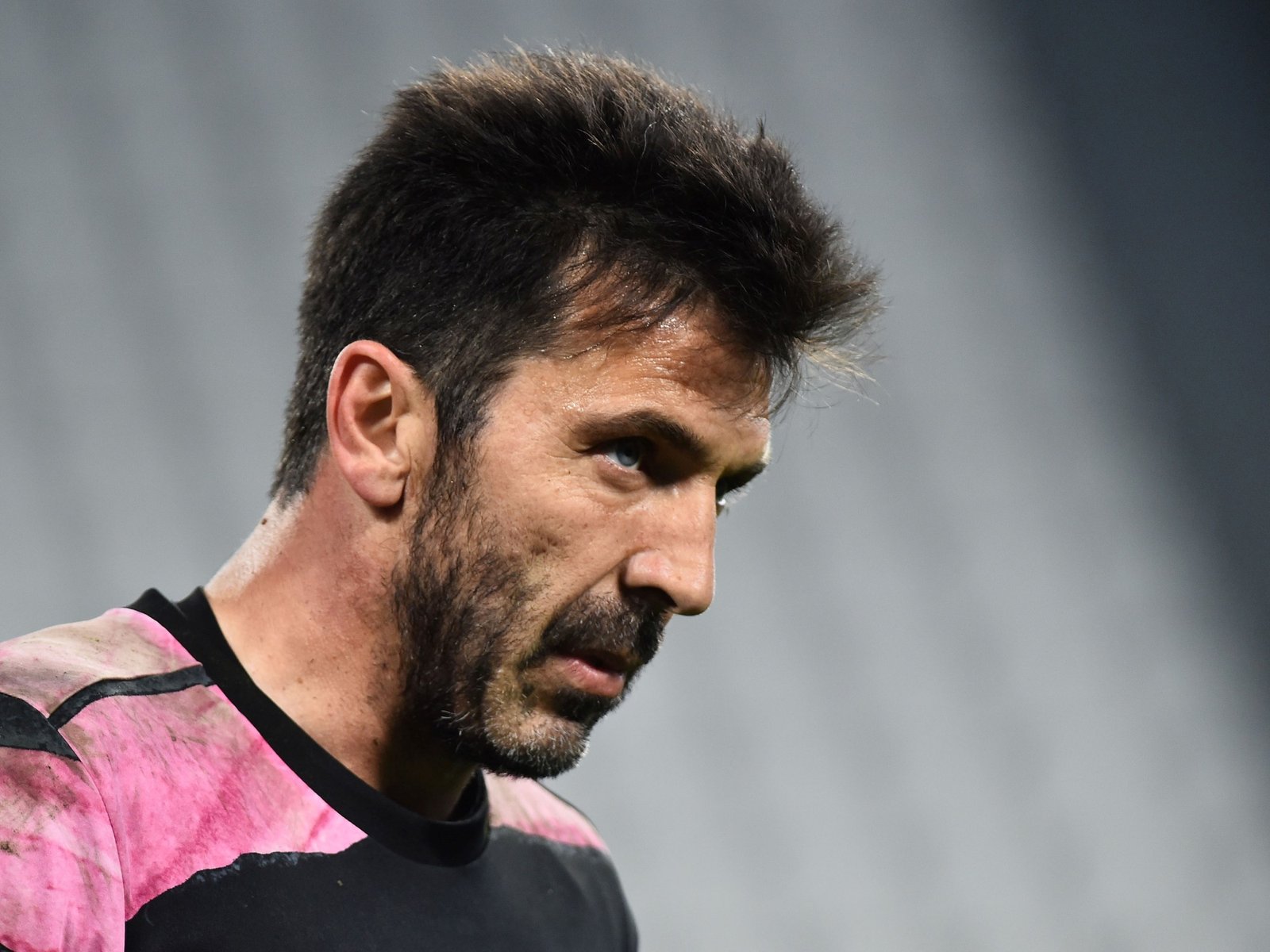 Gianluigi Buffon pegó un portazo con "lágrimas y el dolor en el corazón" tras no clasificar al Mundial