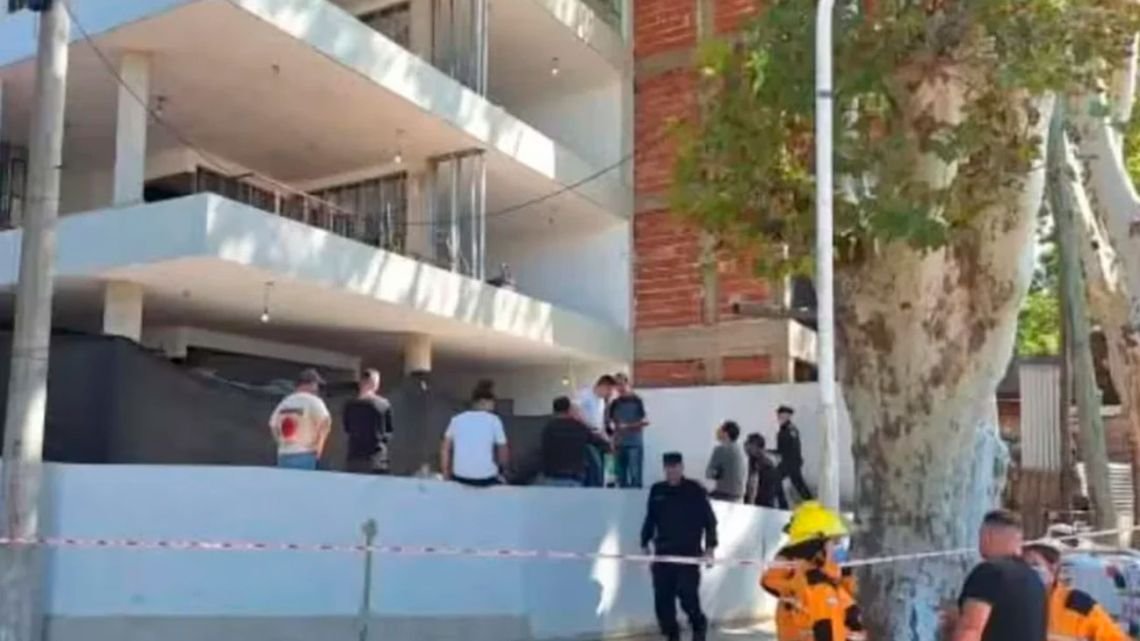 Hallan un cuerpo oculto en una pared en Entre Ríos: investigan un homicidio