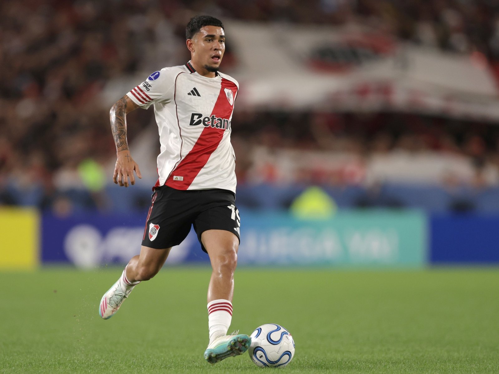 Kendry Páez: ingreso clave, su mejor partido desde que está en River y ¿un lugar ganado para el Súper? :: Olé