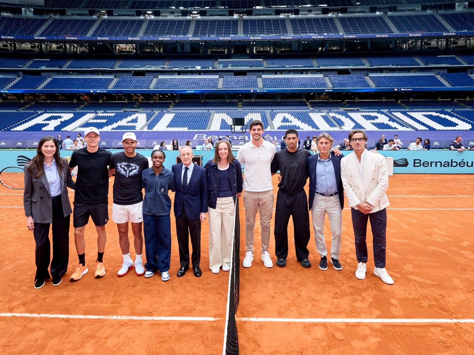 Nadal, Sinner y Swiatek inauguraron una cancha de tenis en el estadio del Real Madrid