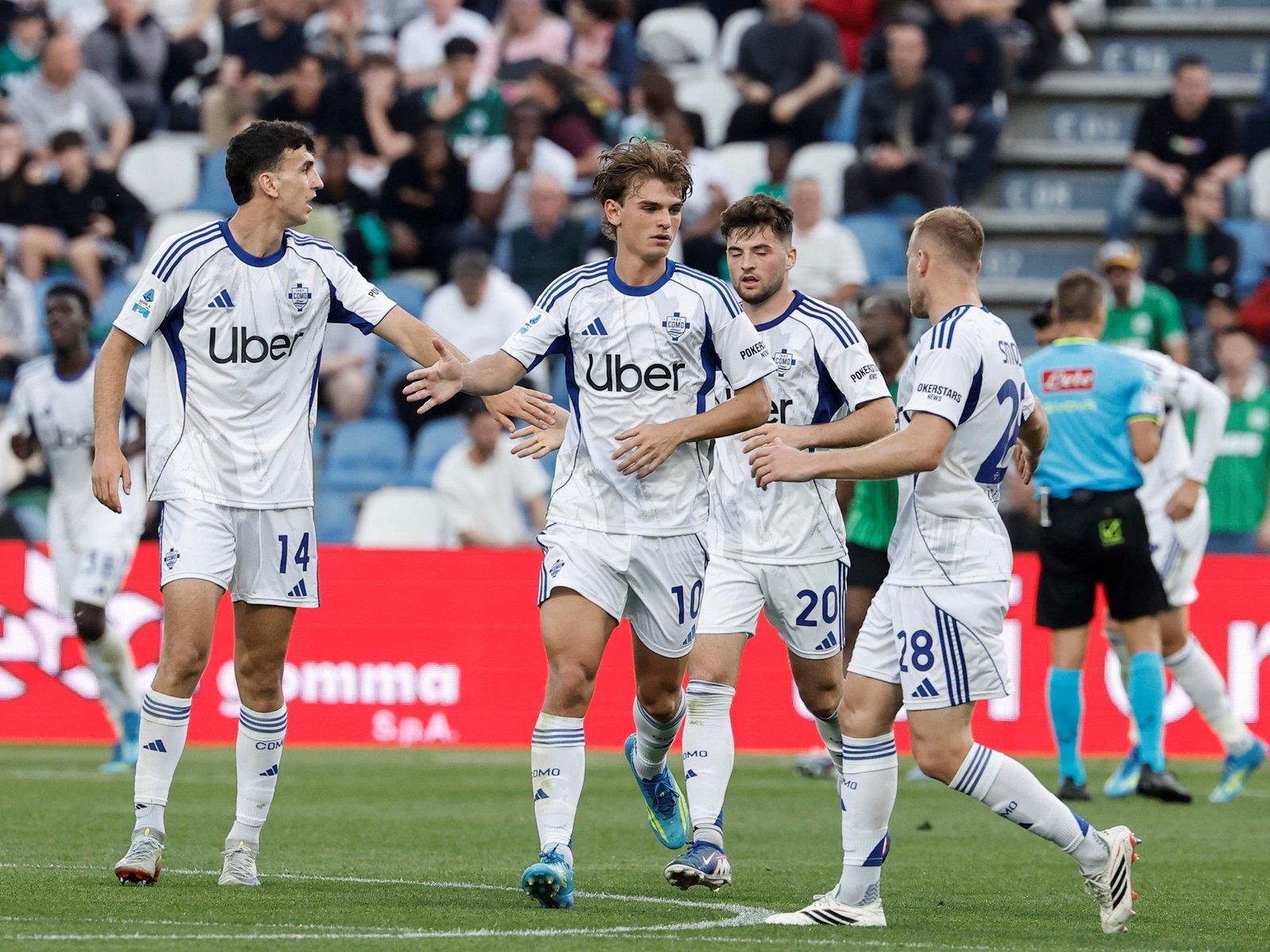 Nico Paz metió un golazo de cabeza pocas veces visto, pero Como perdió y se complicó en la Serie A