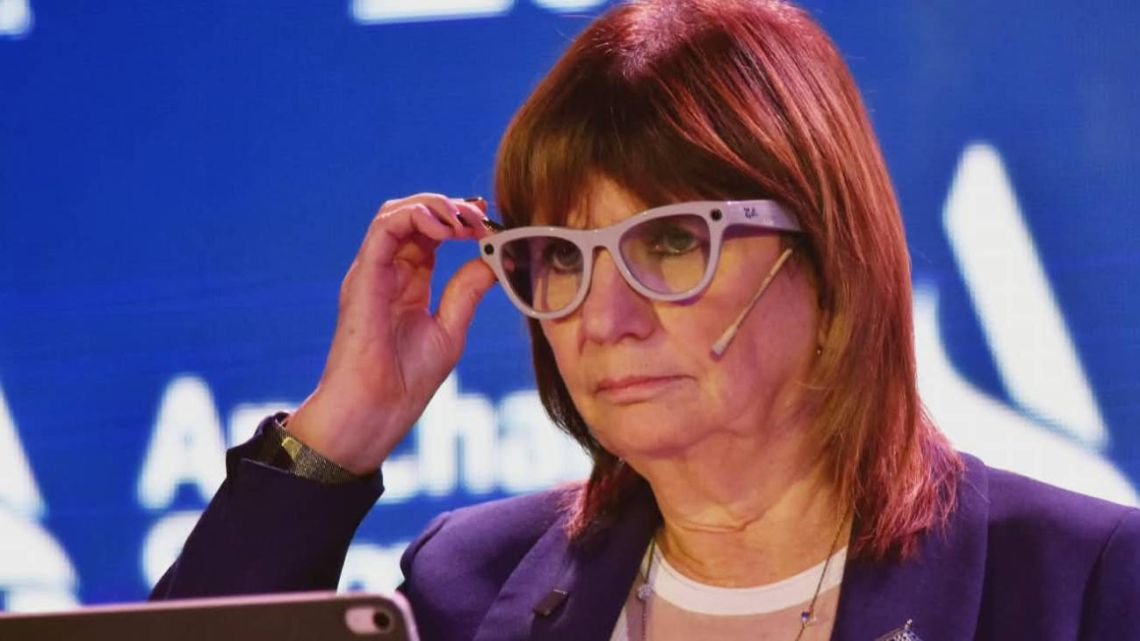 Patricia Bullrich se negó a hablar de la situación de Manual Adorni