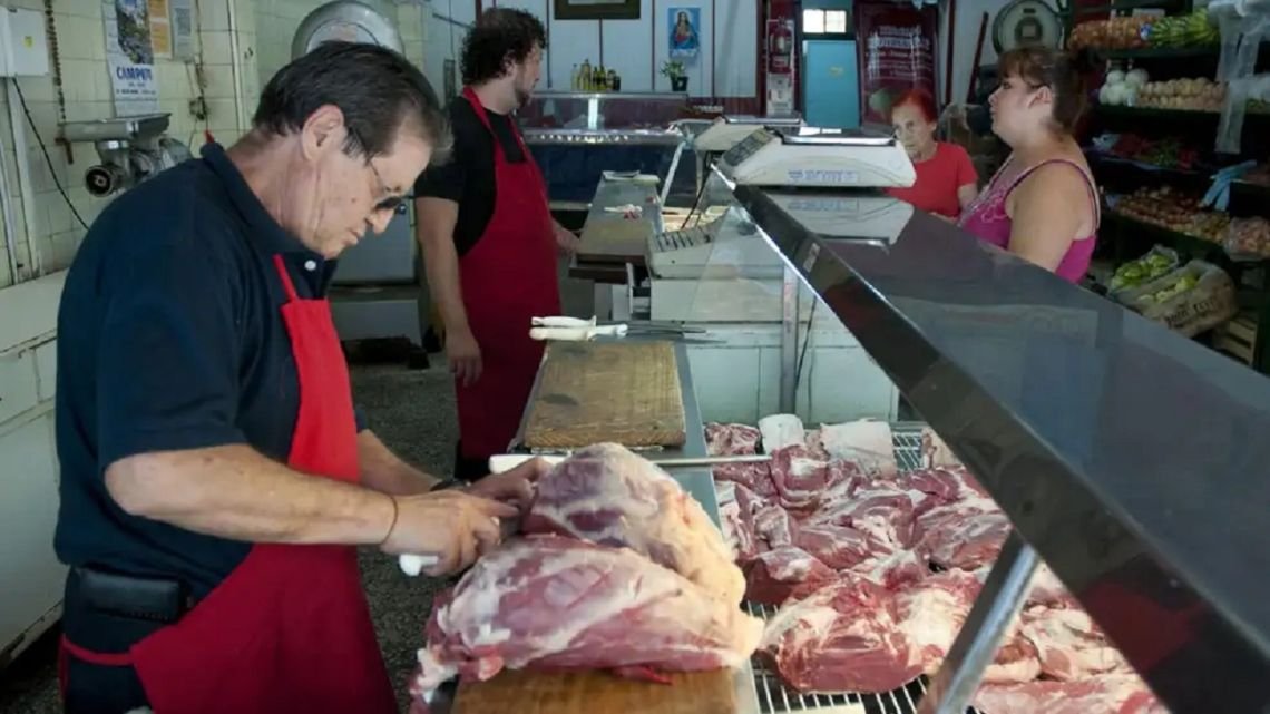 Precios de alimentos aumentan en abril y las carnes lideran la suba