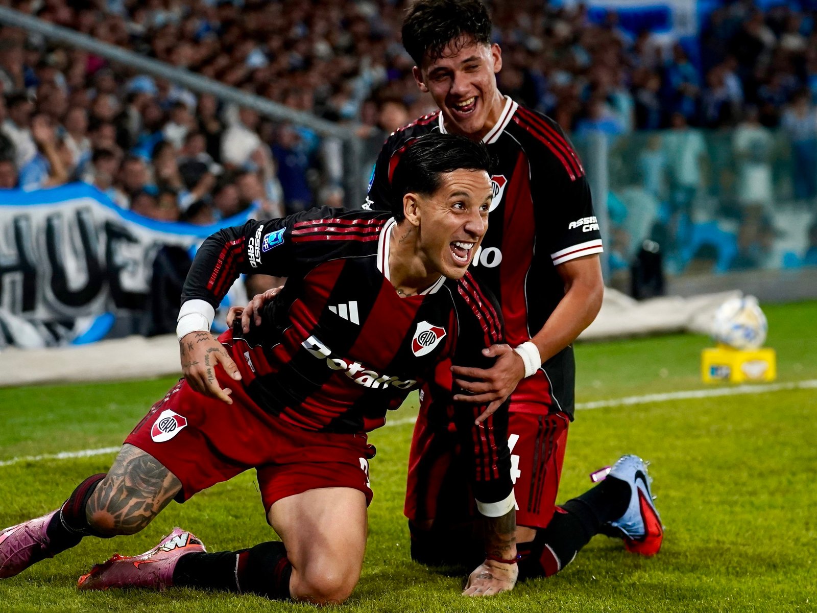 River clasificado a los Playoffs y Racing necesitado tras el clásico en Avellaneda