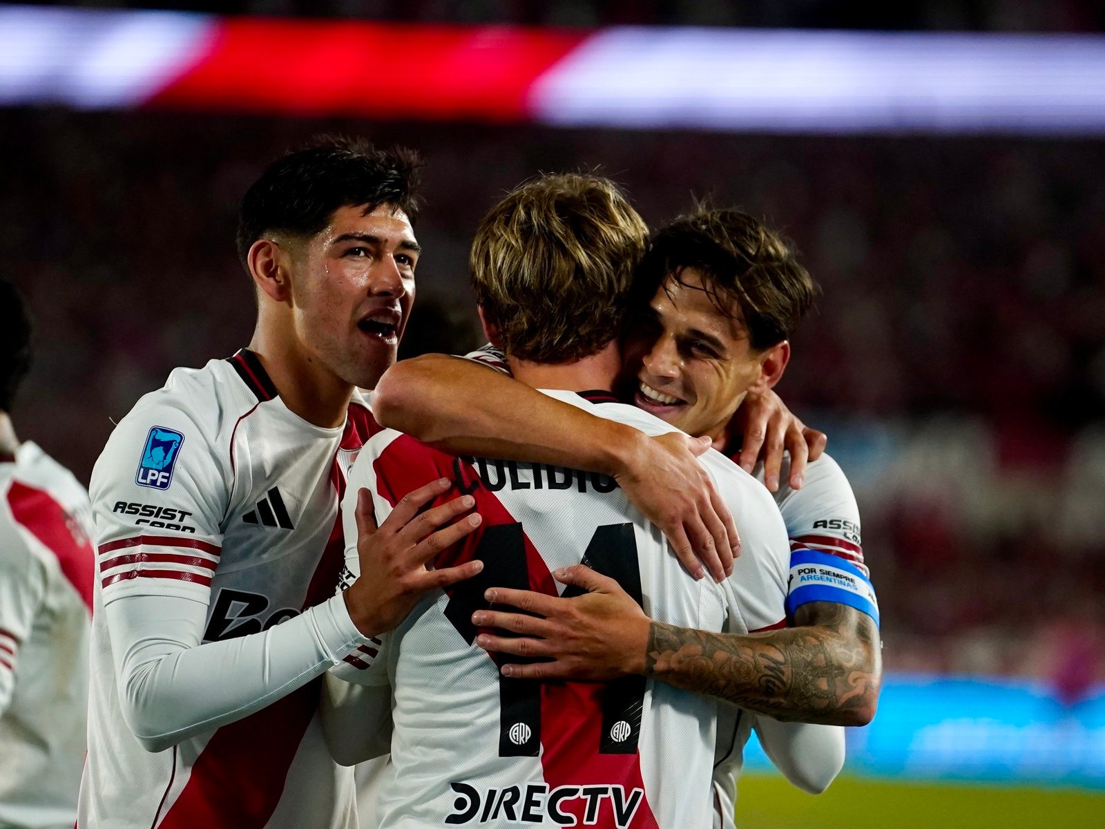 River imparable de la mano de Coudet y el Rojo se prende tras la victoria en el clásico