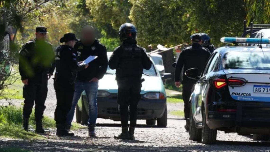 Santa Fe cobra los operativos a padres de alumnos que hicieron amenazas en escuelas