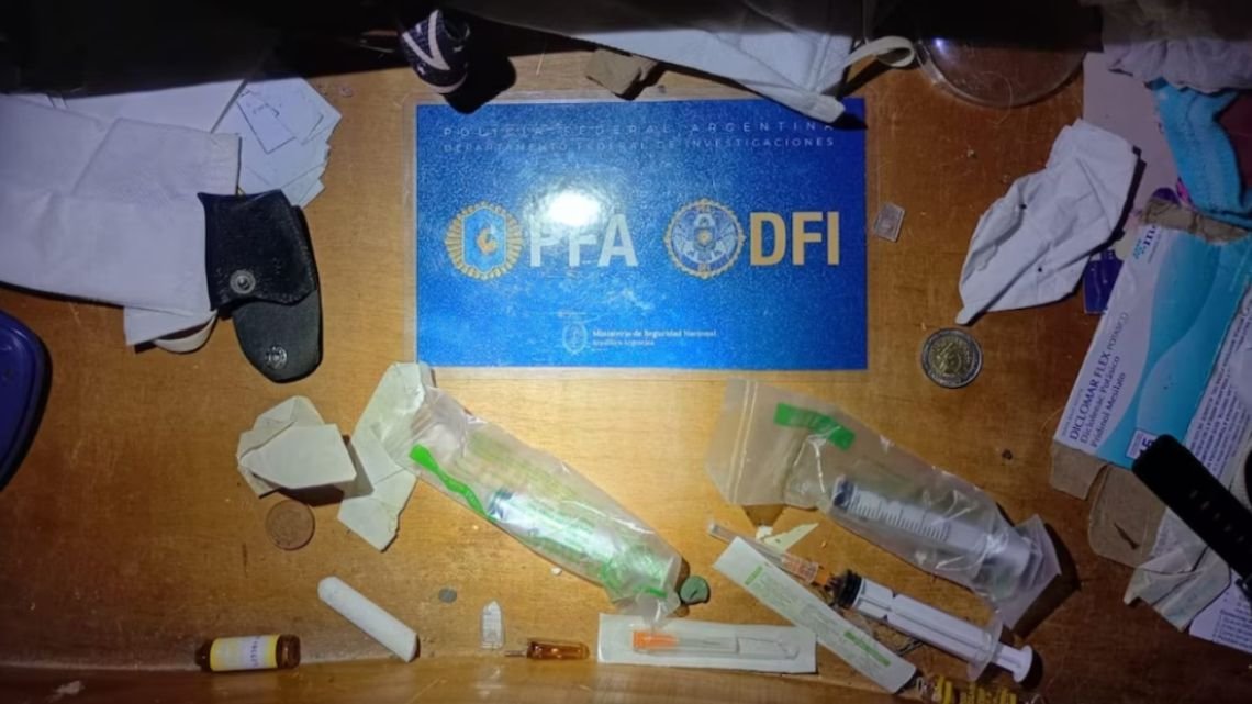 Secuestraron medicamentos a una anestesista acusada de robar fentanilo en Vicente López
