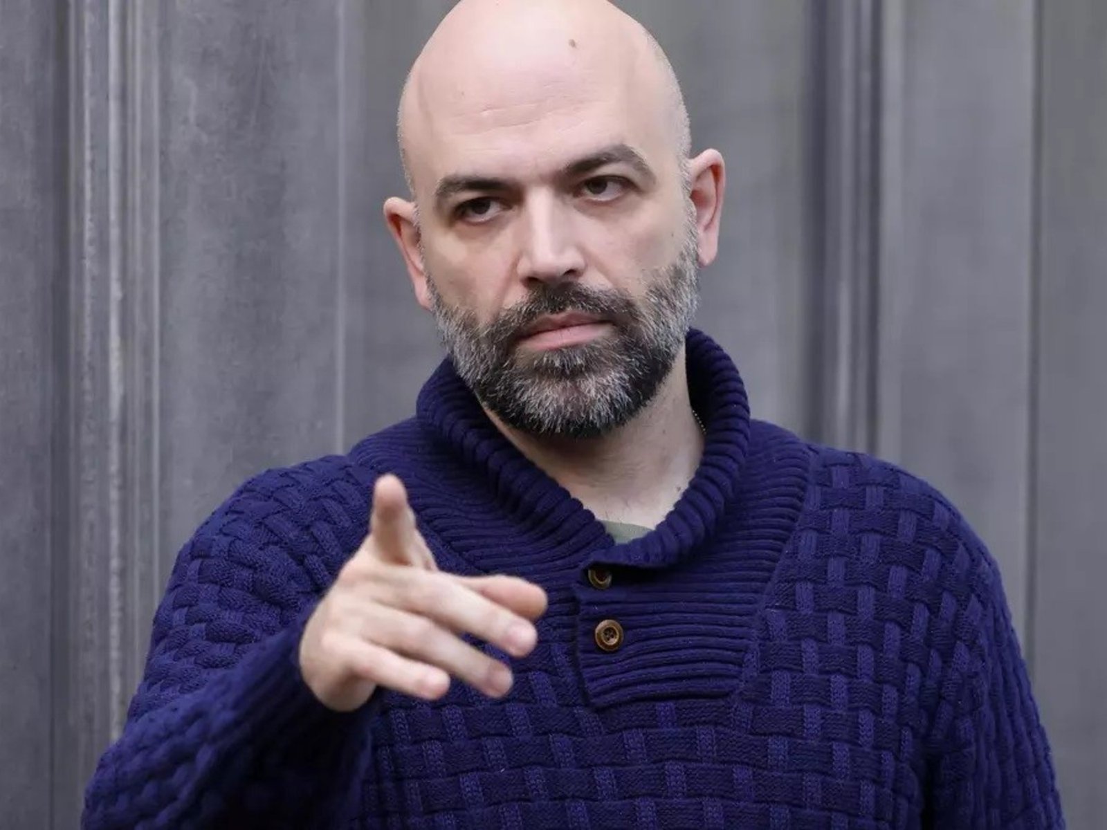 Tras 18 años, la Justicia italiana confirmó las penas por amenazas mafiosas al autor Roberto Saviano