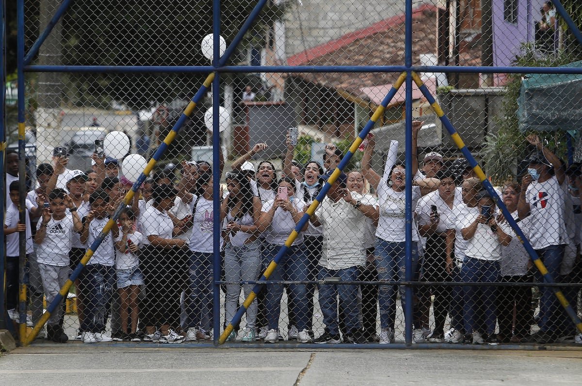 Una parranda vallenata en la cárcel de Itagüí frustra la mesa de paz entre el Gobierno de Petro y criminales de Medellín