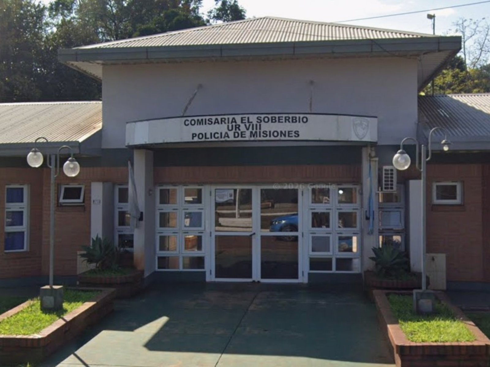 detienen a un oficial denunciado por otras dos policías