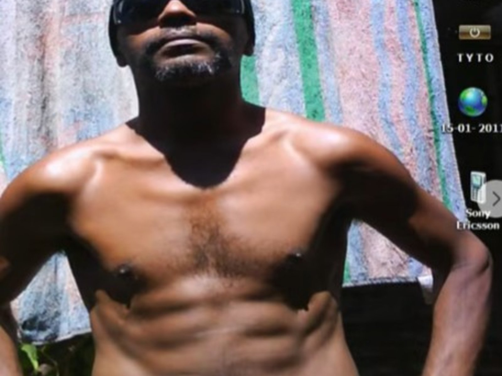 encontraron el cuerpo de un cantante enterrado en el pozo ciego de su casa