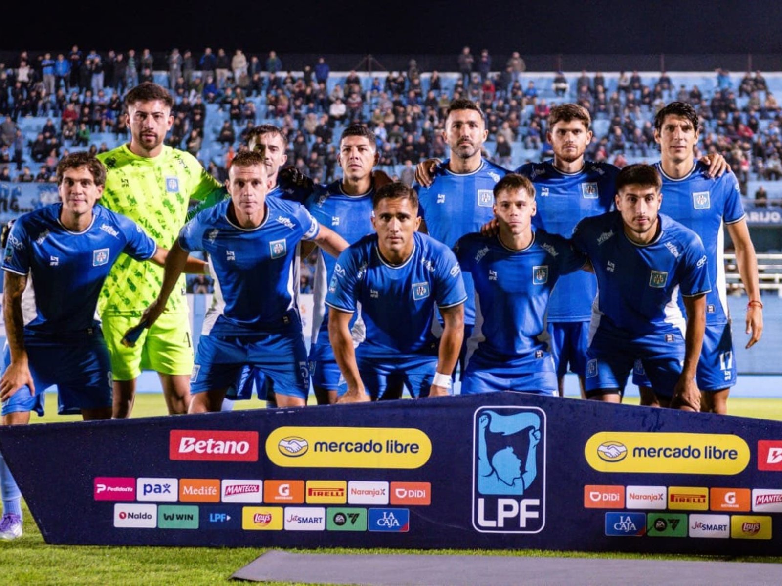 la dirigencia apartó a un grupo de jugadores por "falta de compromiso"