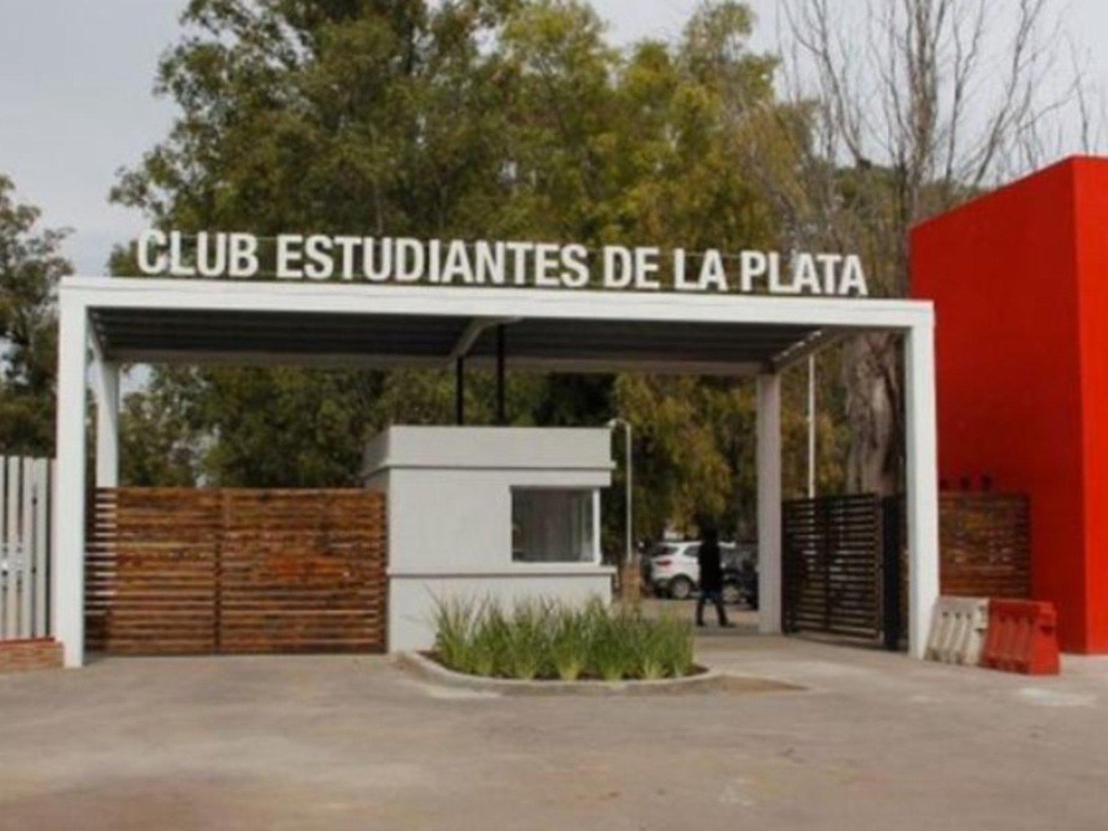 la víctima es una adolescente que vivía en un hogar