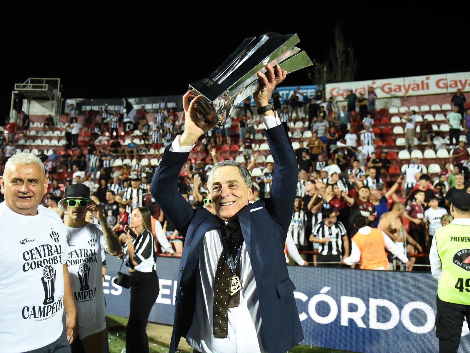 los motivos de sus renuncias