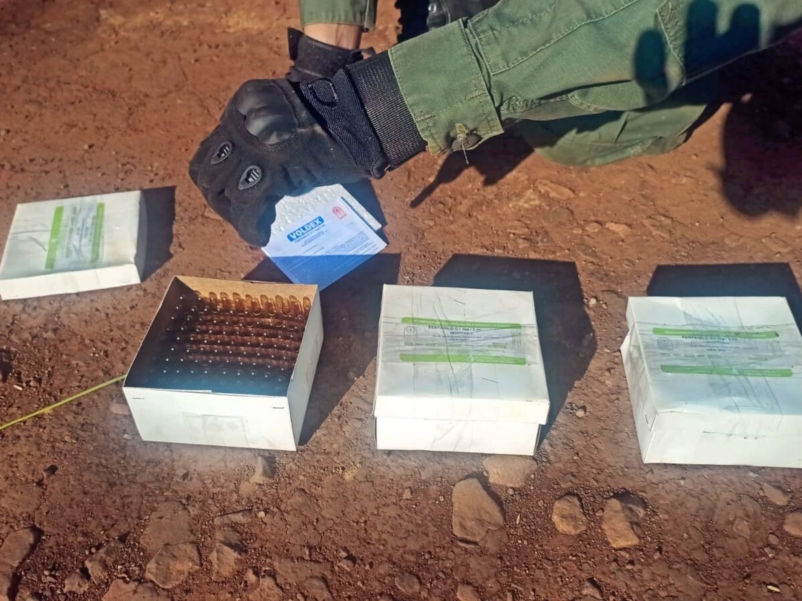 secuestran 300 ampollas a bordo de un taxi