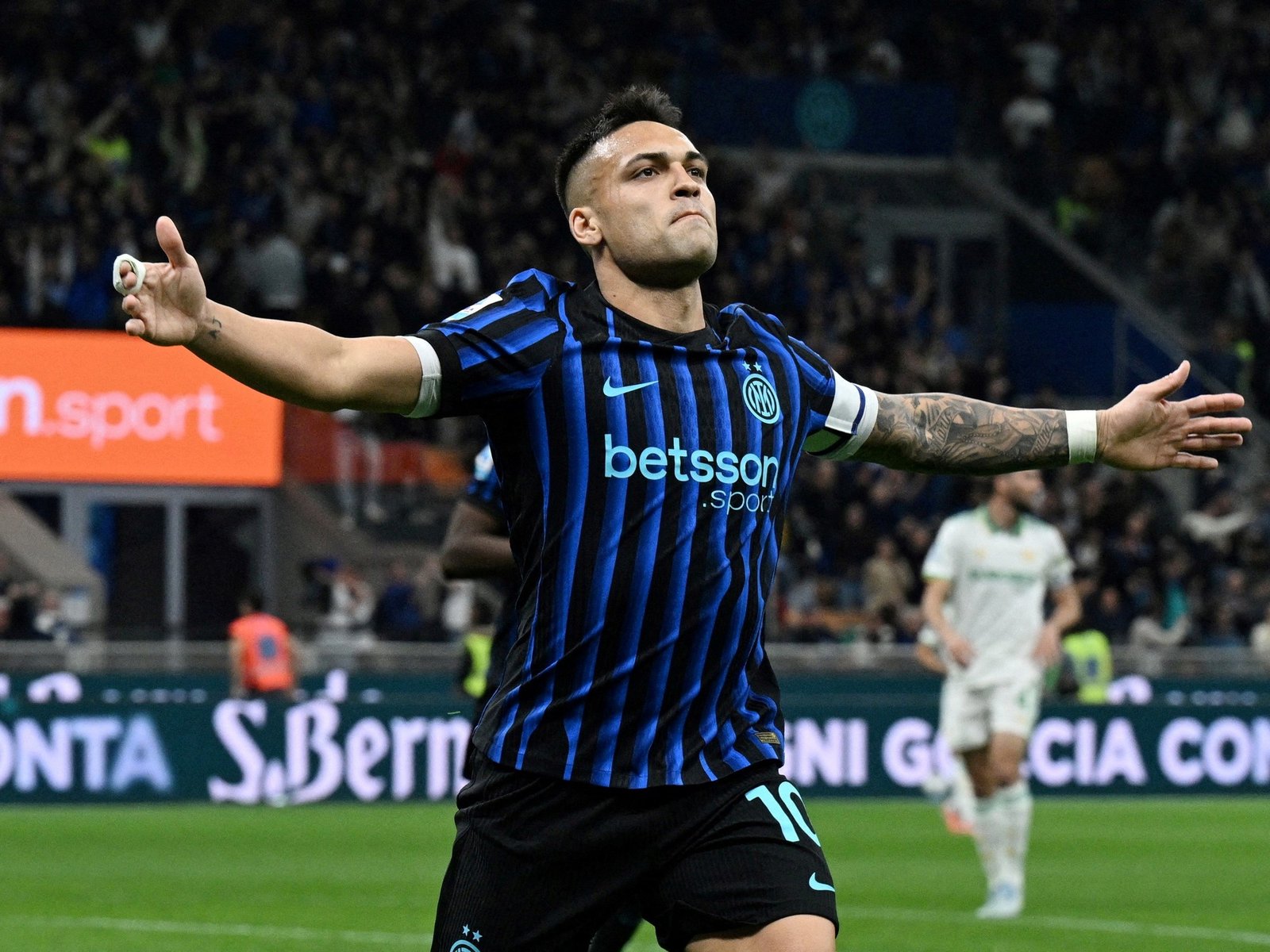 si no se da Julián Álvarez el primer apuntado sería Lautaro Martínez