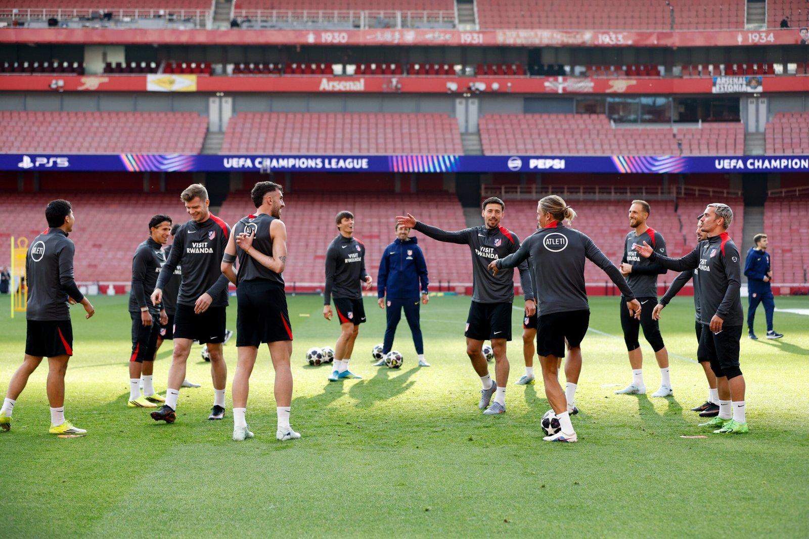 Arsenal - Atlético en directo | Le Normand entra en el once por Cardoso y Llorente acompañará a Koke
