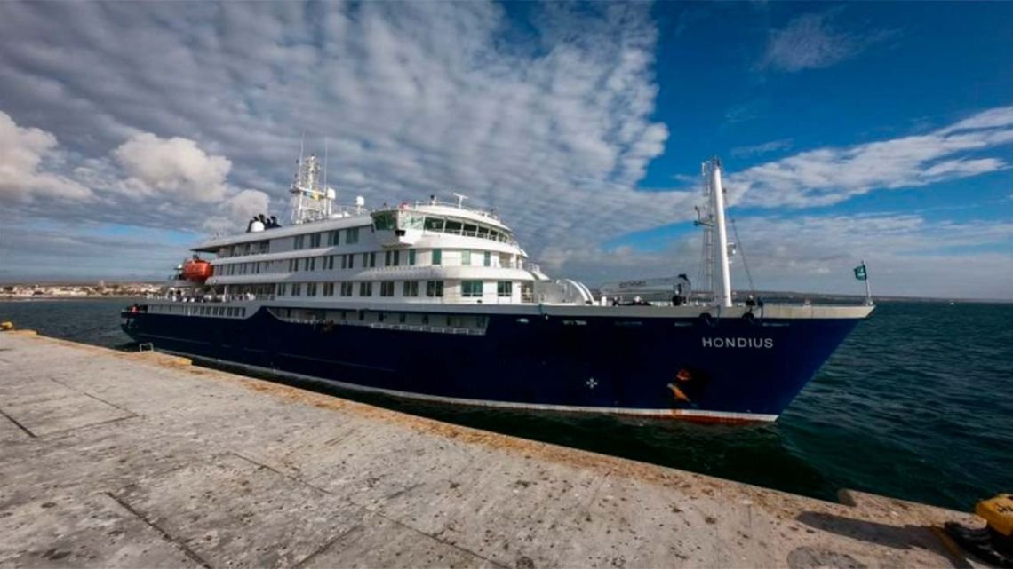 Brote letal de hantavirus en un crucero de lujo que salió de Ushuaia: tres pasajeros muertos