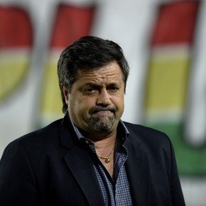 Caruso Lombardi en los 30 de Olé: de "el ambiente me tiene pánico" a "el fútbol de hoy es todo sanata" :: Olé