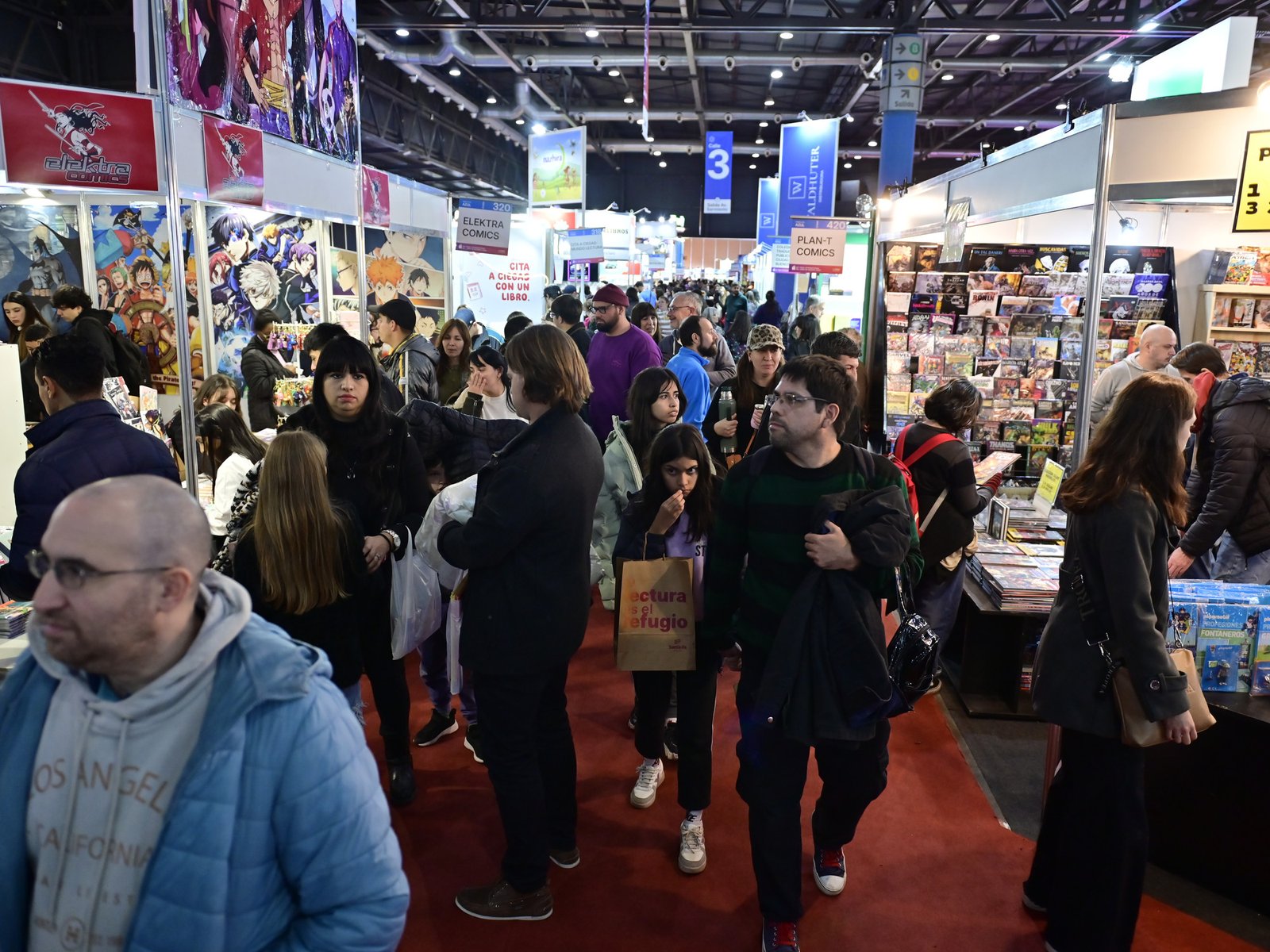 Cierra mañana la Feria del Libro con récord de público y desacuerdo sobre las ventas