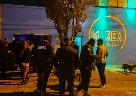 Clausuraron el local nocturno Marea durante un operativo de control en Puerto Deseado