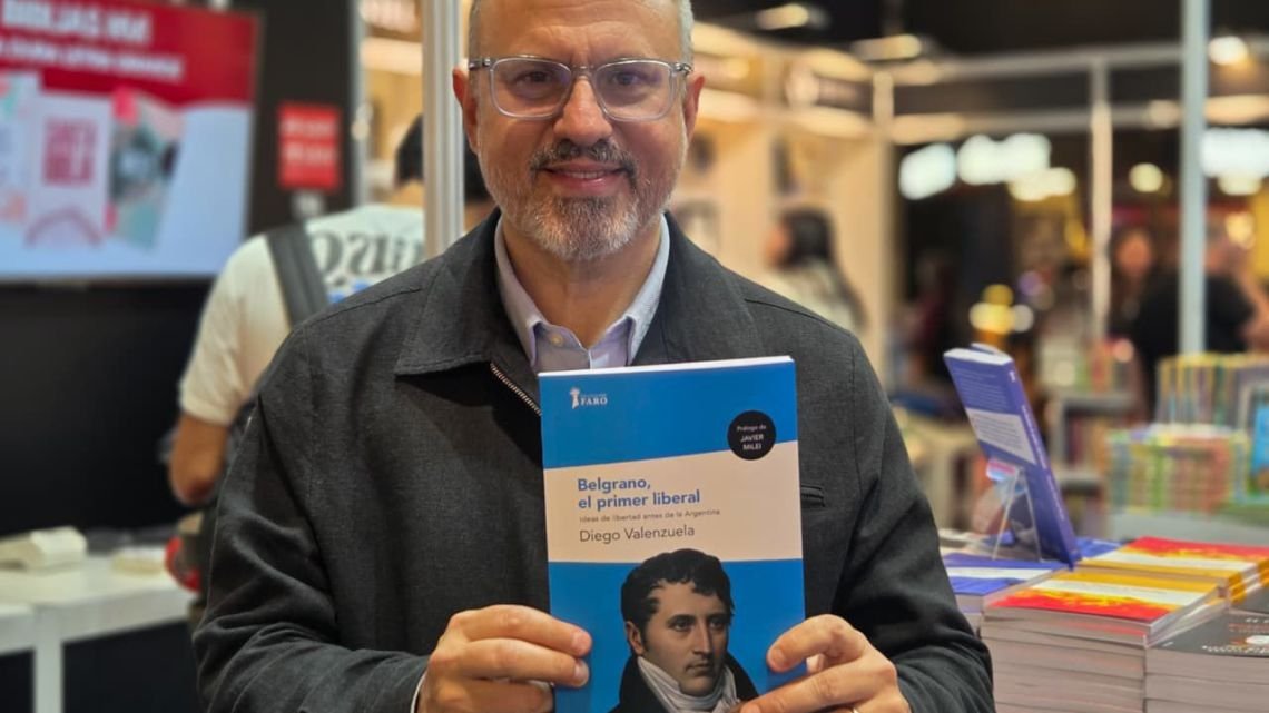Con prólogo de Milei, Valenzuela presenta “Belgrano, el primer liberal” en la Feria del Libro