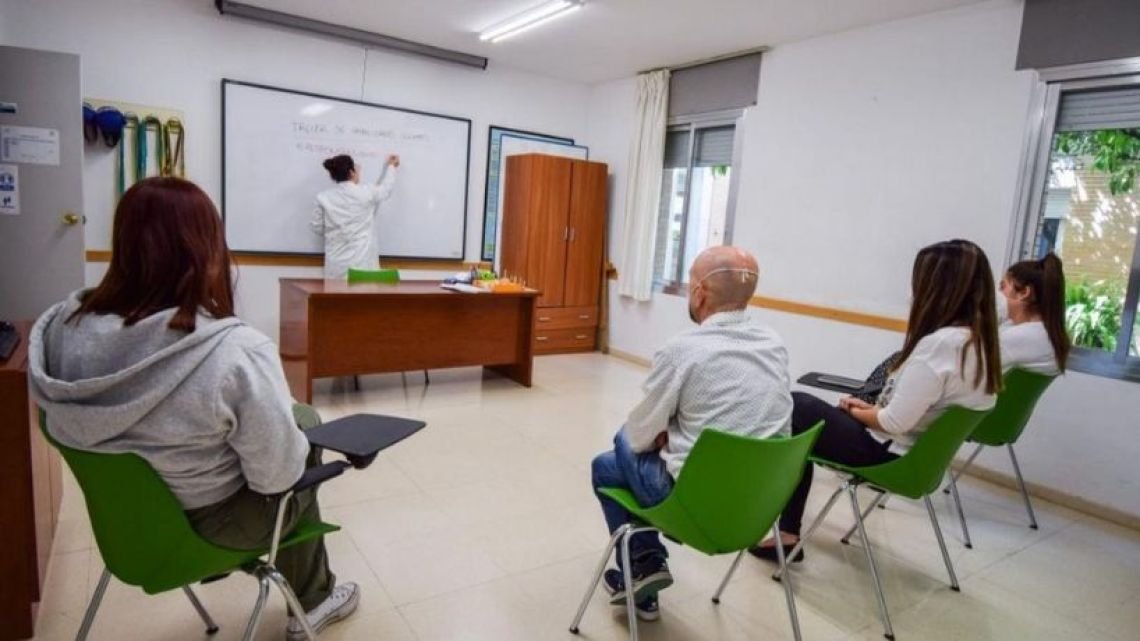 Crisis en discapacidad: un centro de Arroyito denuncia siete meses sin pagos nacionales