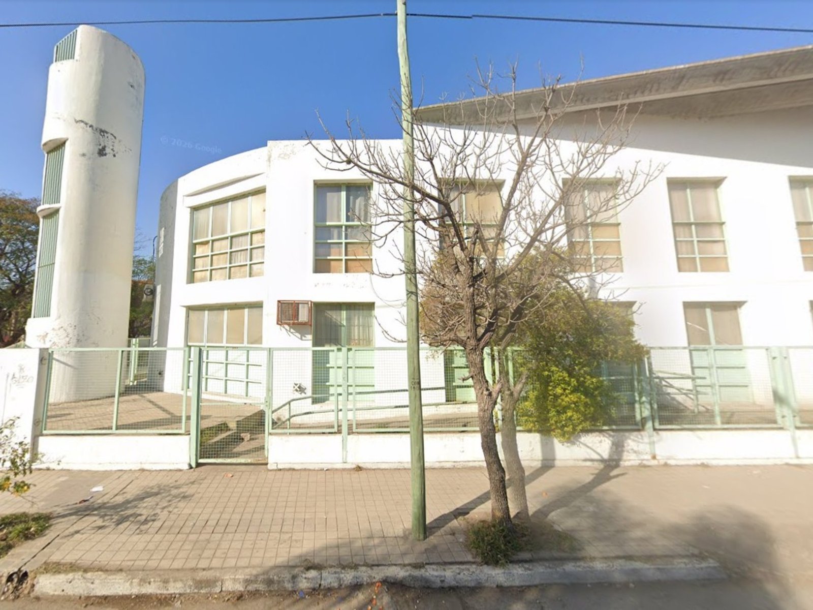 Demoraron a un chico de 14 años que llevó un arma al colegio