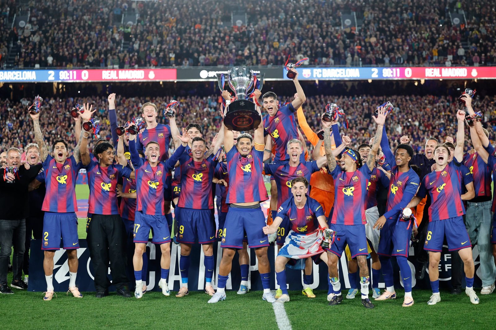 El Barça se da prisa por ganar la Liga y anula al Madrid en el clásico