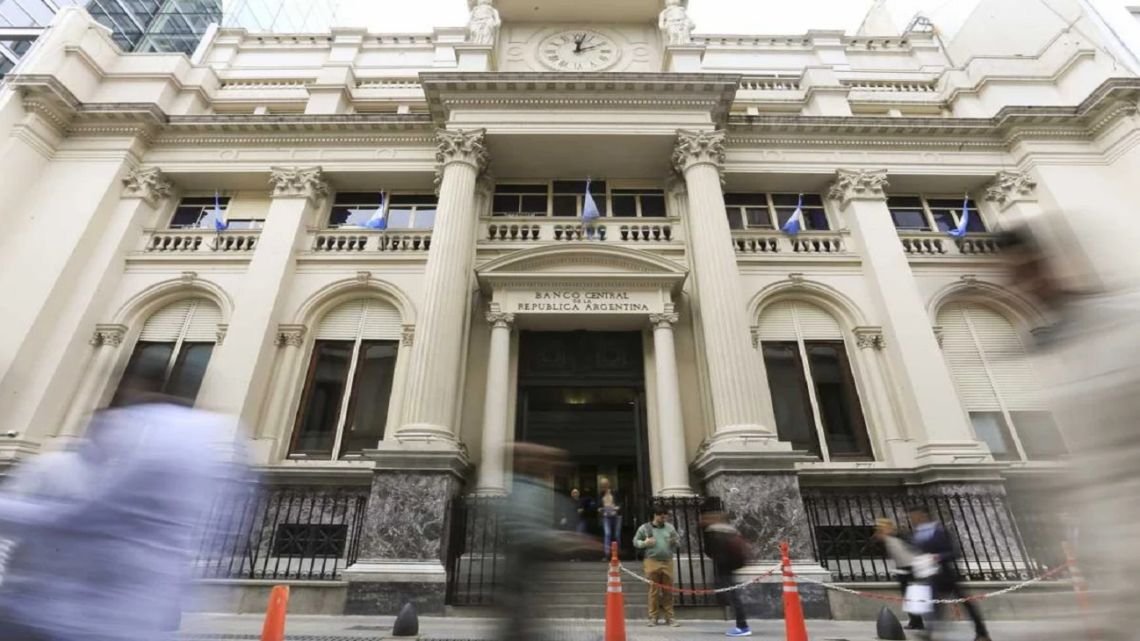 El Gobierno recompró letras del BCRA por $18,4 billones
