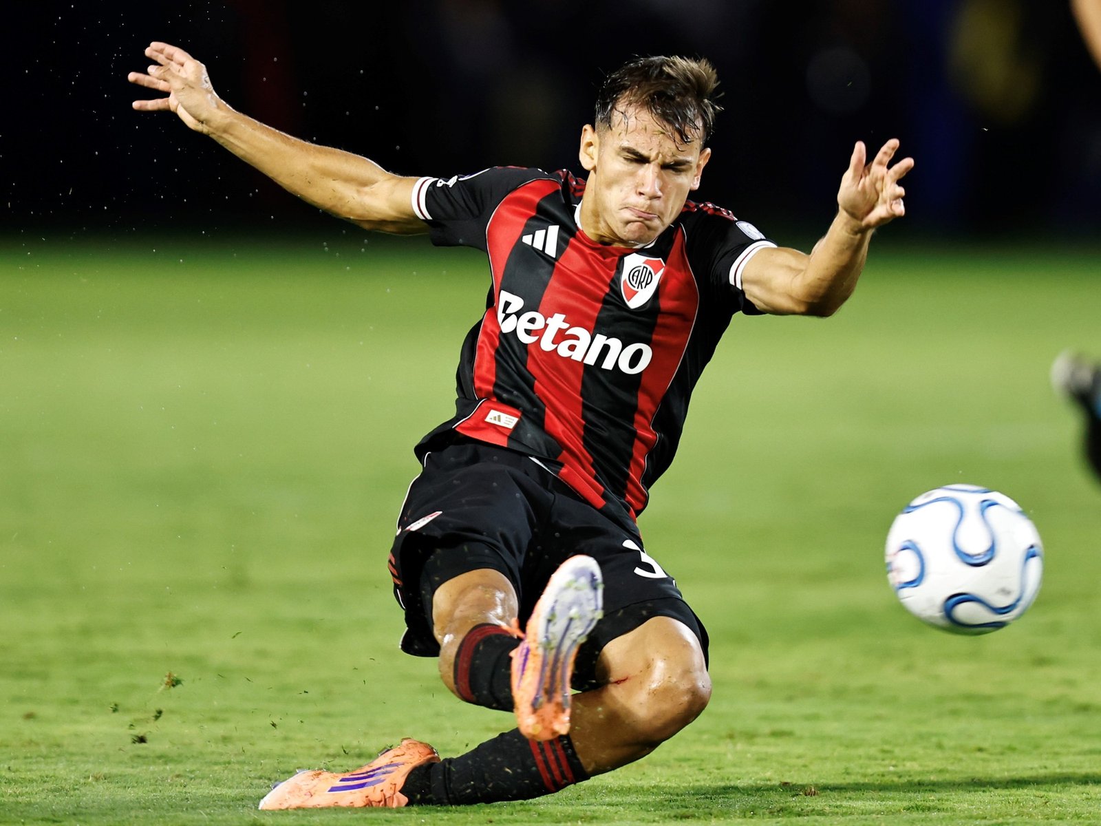 El crecimiento de Freitas: de la Selección Sub 20 del Ascenso a la gira de Argentina antes del Mundial :: Olé