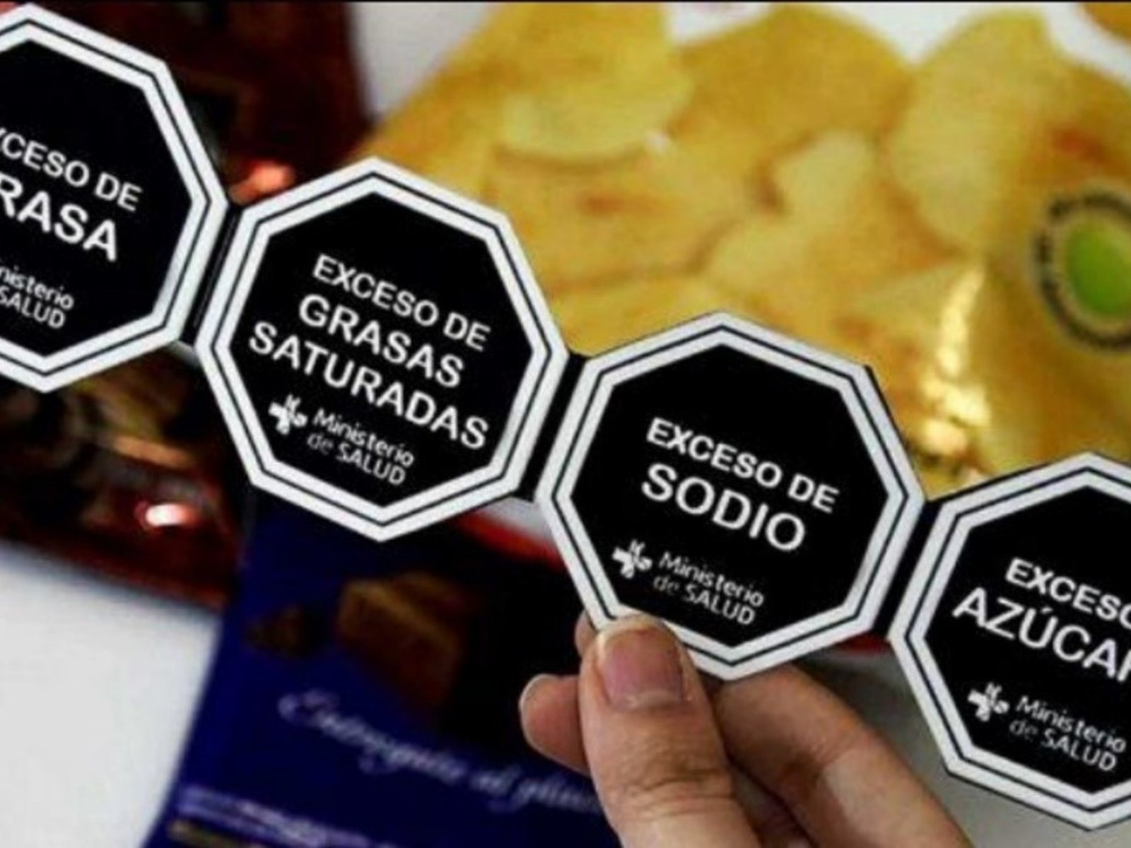 Fuerte rechazo de la Sociedad Argentina de Nutrición al plan del Gobierno de eliminar el etiquetado de los alimentos