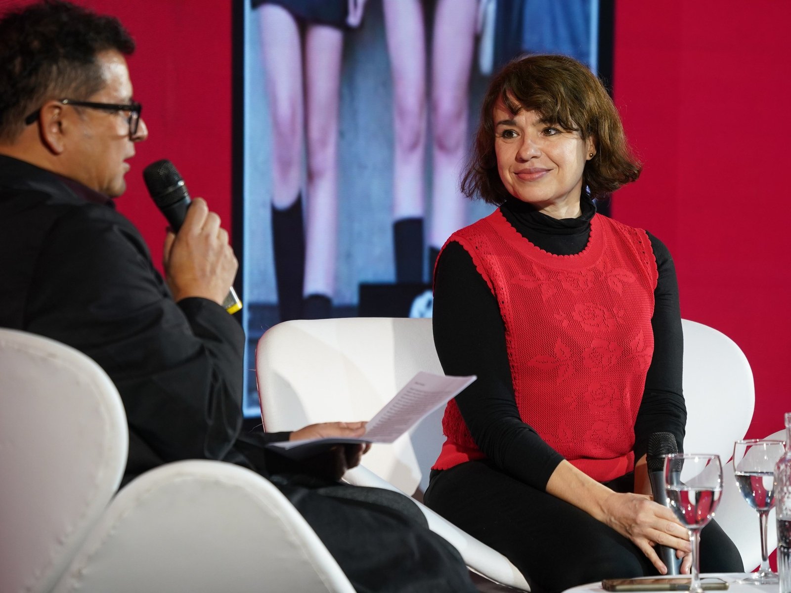“La sociedad quiere jubilar a las mujeres a los 50”