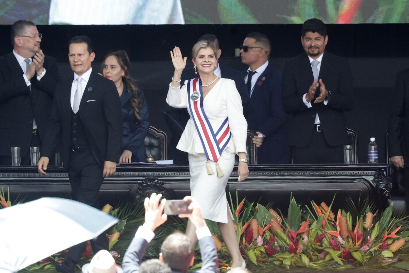 Laura Fernández promete una ‘Tercera República’ y mano dura frente al crimen en Costa Rica