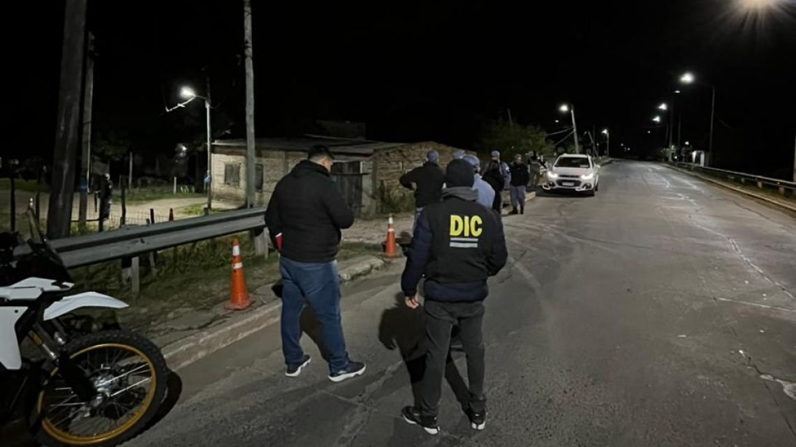 Lo apuñalaron en medio de una pelea con sus ex cuñados y murió antes de llegar al hospital