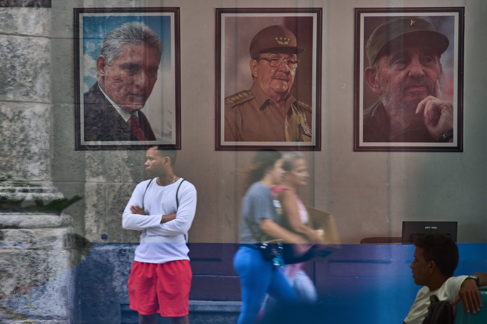 Los dilemas del futuro de Cuba: cambio de régimen o transición pactada