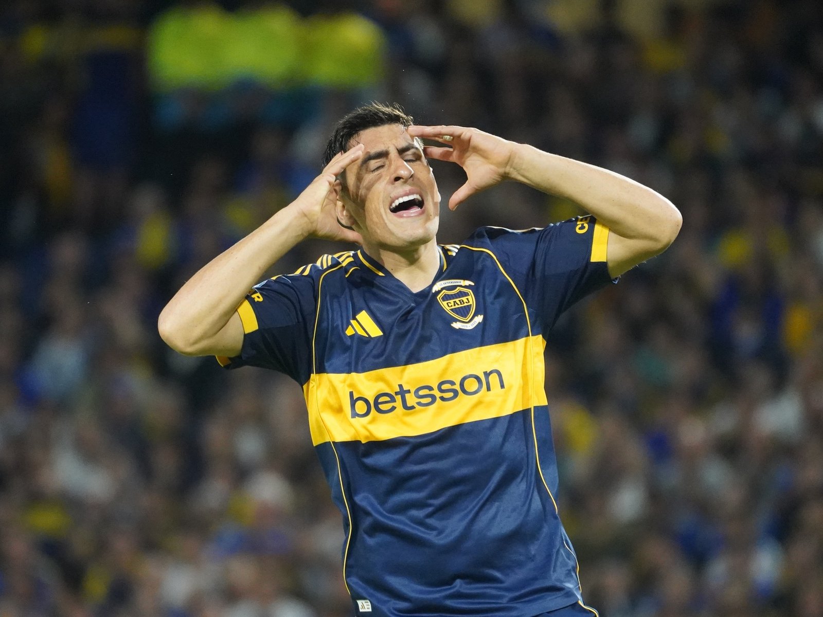 Miguel Merentiel se desgarró y Boca no lo tendrá en la finalísima contra Universidad Católica en la Libertadores