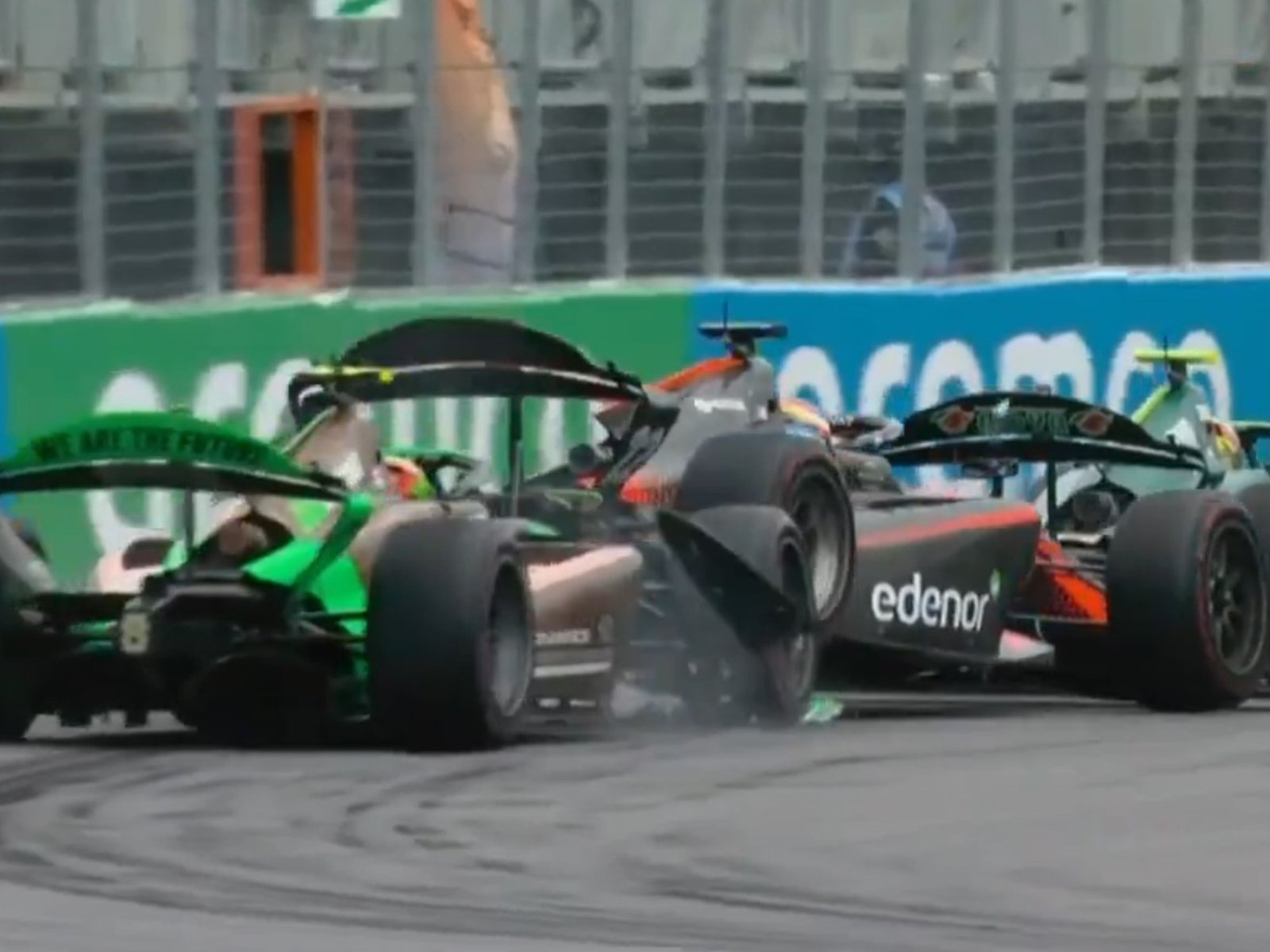 Nico Varrone sufrió un duro choque en la carrera Sprint y explotó de bronca por radio