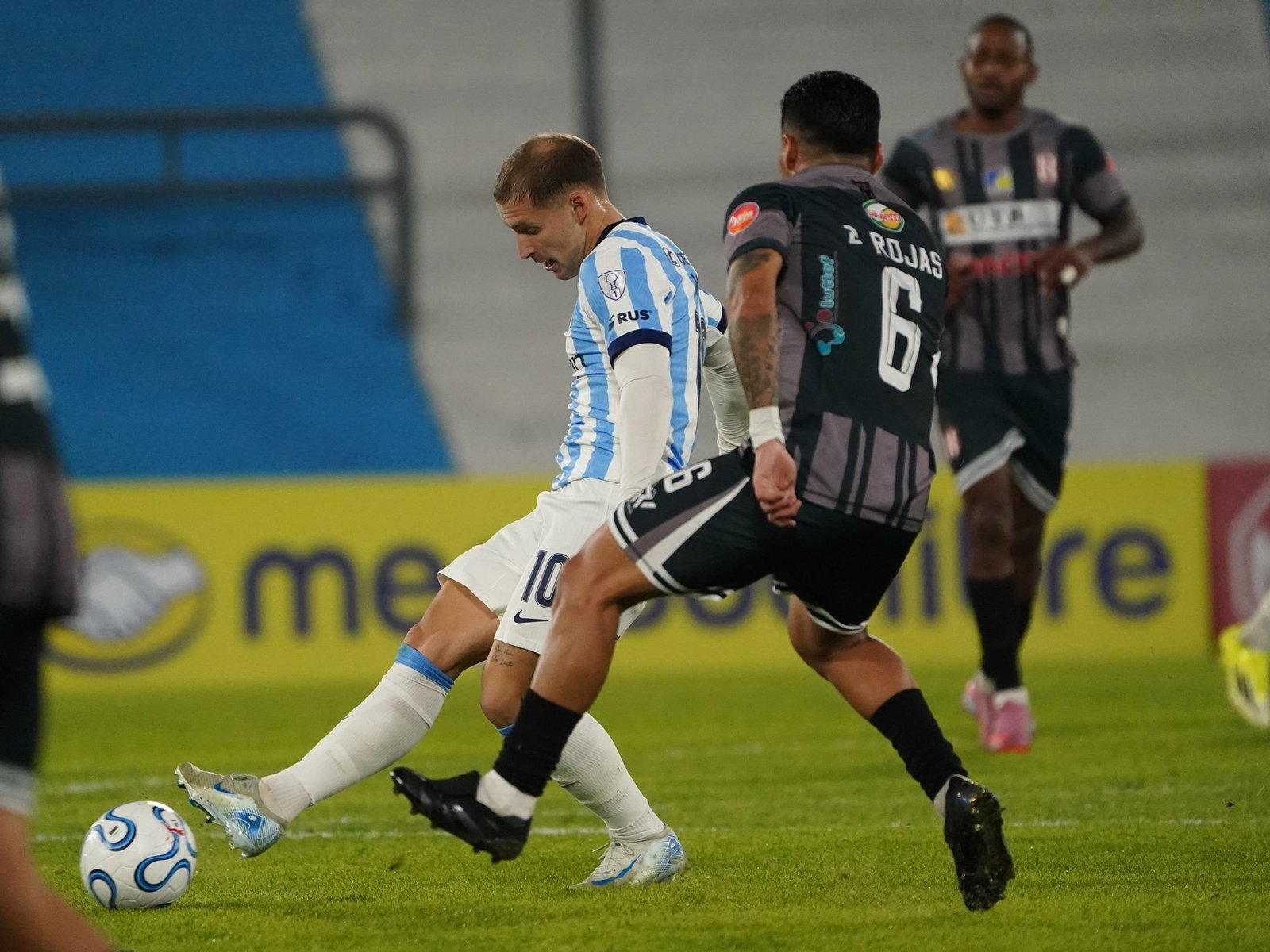 Racing se despidió de la Sudamericana con un triunfo ante Independiente Petrolero