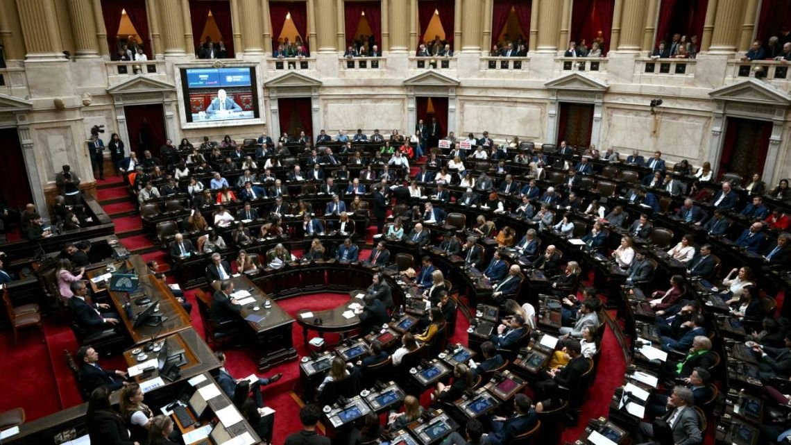 Seguí en vivo la sesión en Diputados con una batalla por el quórum entre oficialismo y oposición