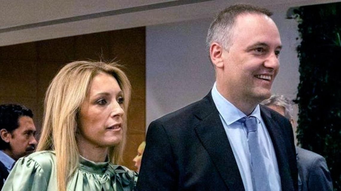 Sugestivo posteo de la esposa de Adorni: "Siempre hay que dejar algo atrás"